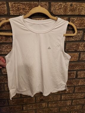 Lightweight White Sleeveless Performance Tank Top Size Small